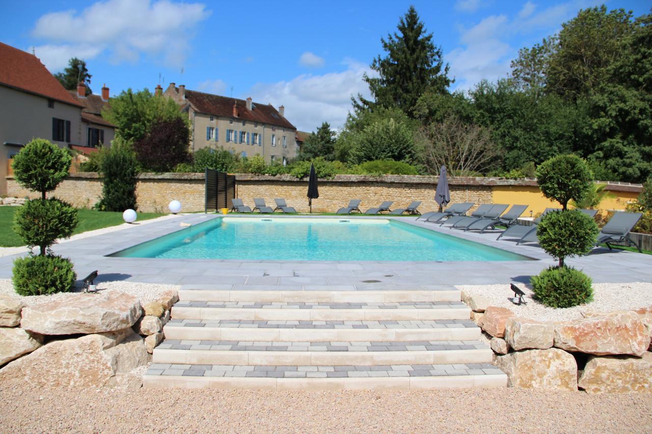 Hotel Du Lion D'Or Charolles Exterior photo