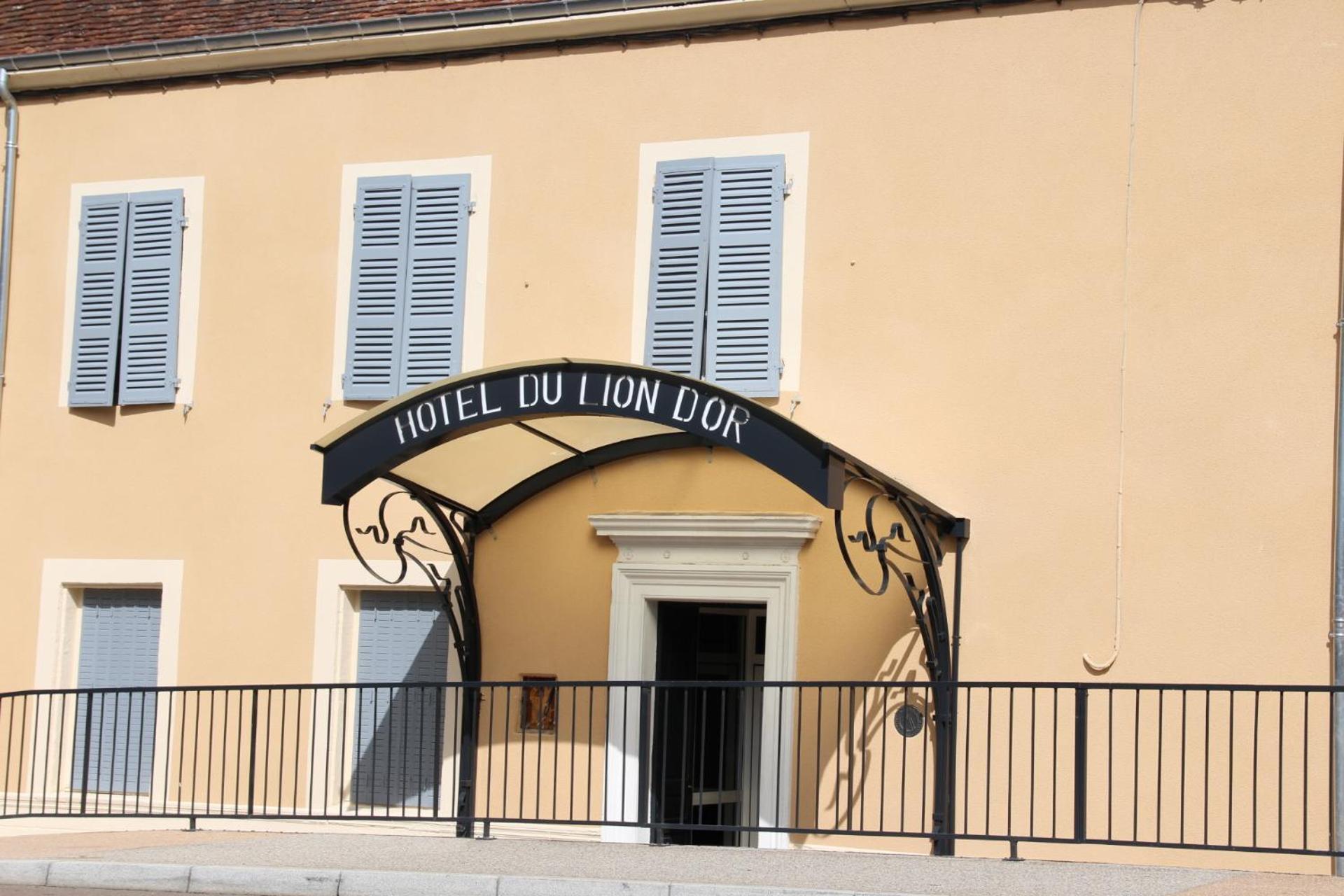 Hotel Du Lion D'Or Charolles Exterior photo